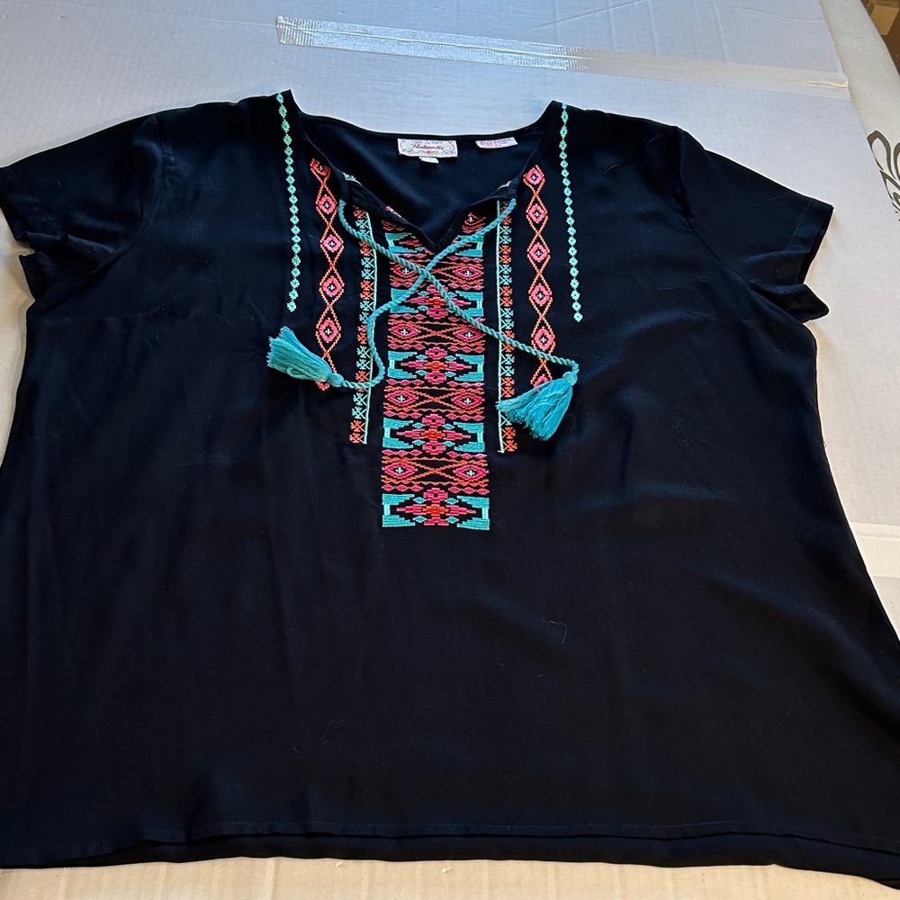 Panhandle Slim Women’s V-Neck Tie Boho Embroidered S/S Blk Tunic Top. Sz XXL - Picture 4 of 11